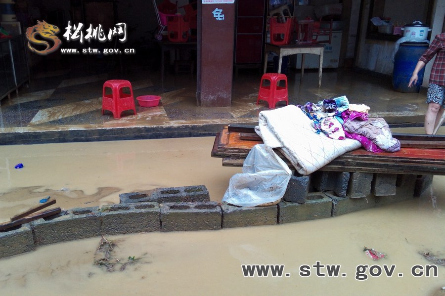 特大暴雨襲擊松桃 搶險救災(zāi)爭分奪秒
