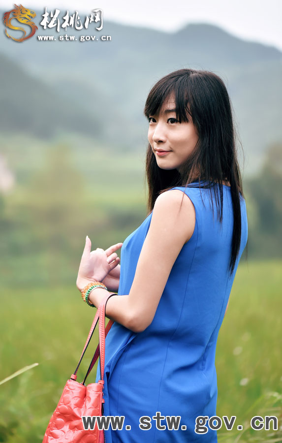 笑相望，伊人如舊