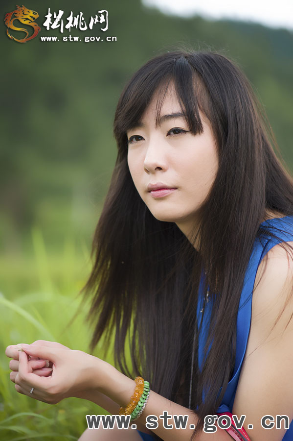 笑相望，伊人如舊