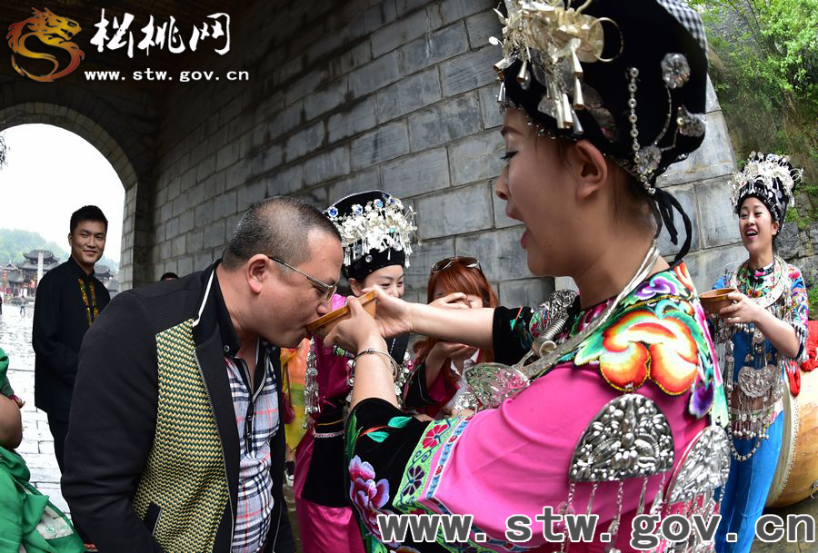 央視聚焦松桃，唱響苗家中國夢