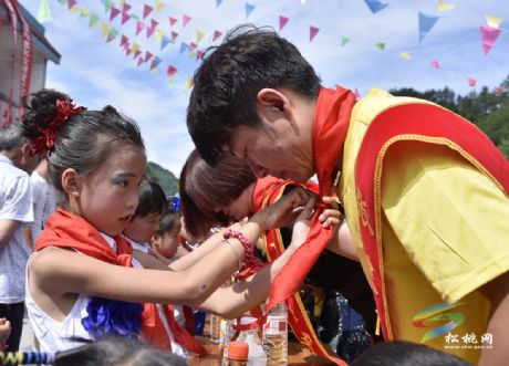 愛心人士捐贈(zèng)100萬元到松桃修建希望小學(xué)