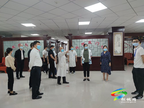 ​廖東梅率隊(duì)赴劍河縣考察學(xué)習(xí)民族醫(yī)藥發(fā)展工作