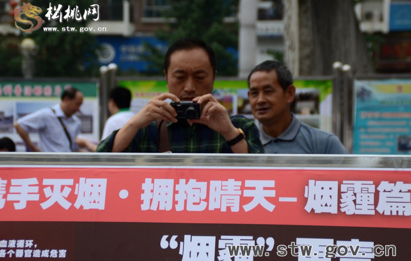 苗鄉(xiāng)人民沐浴“科普”風(fēng)