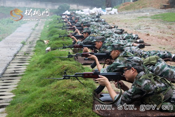 松桃人武部備戰(zhàn)省軍地聯(lián)考聯(lián)評(píng)訓(xùn)練掠影
