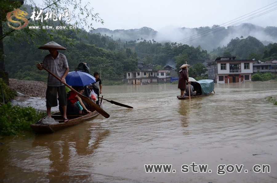 松桃連日暴雨 鄉(xiāng)鎮(zhèn)災情嚴重