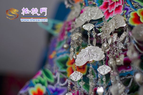 松桃苗繡艷如畫