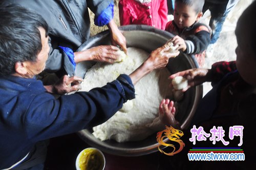 打糍粑 慶豐收