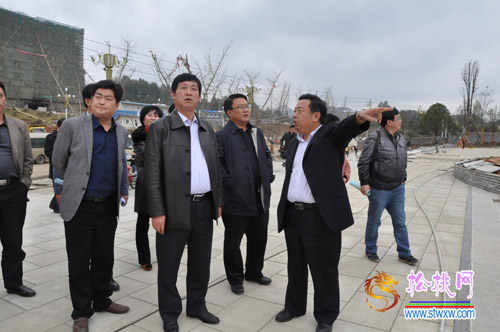 吳洋富率黨政代表團(tuán)赴畢節(jié)市考察學(xué)習(xí)