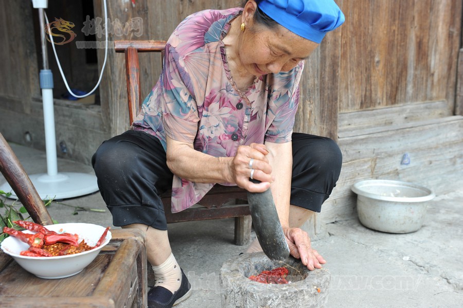 實拍三陽“神仙豆腐”制作全過程