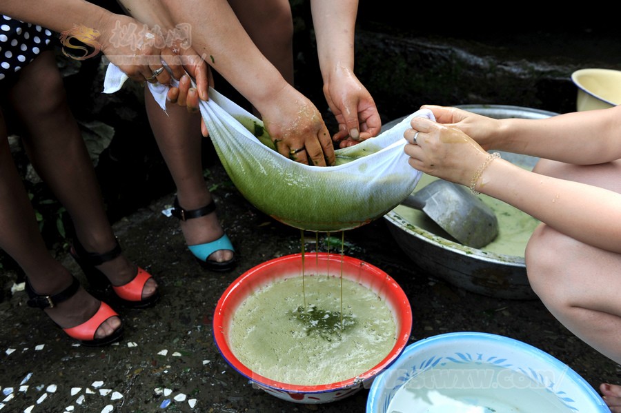 實拍三陽“神仙豆腐”制作全過程