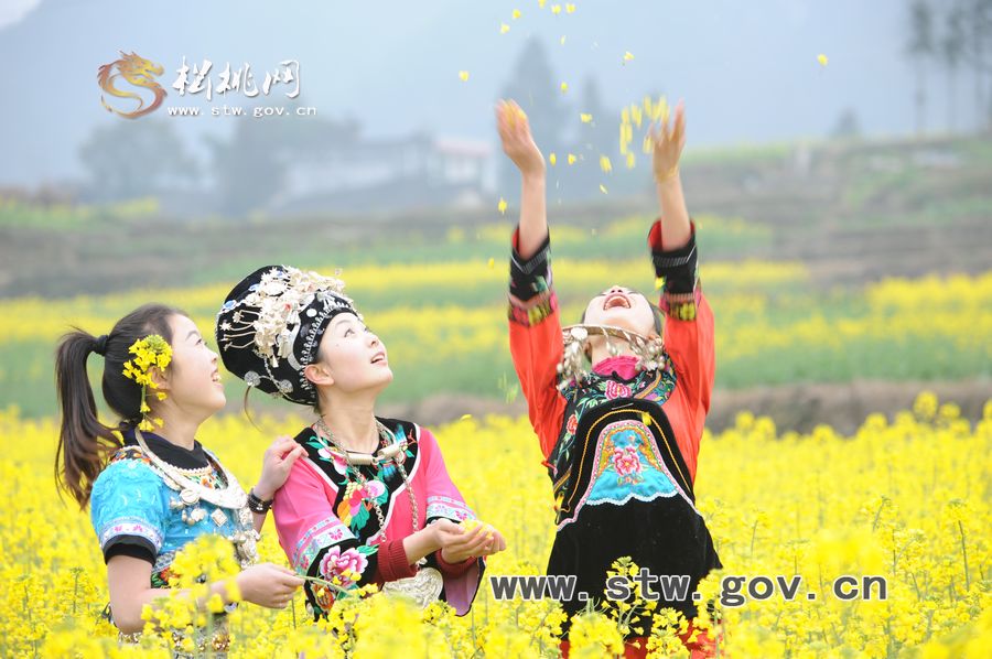 梵凈府城――孟溪，油菜花開(kāi)了