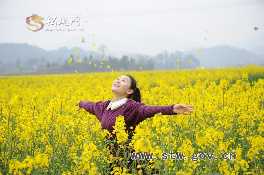 梵凈府城――孟溪，油菜花開了