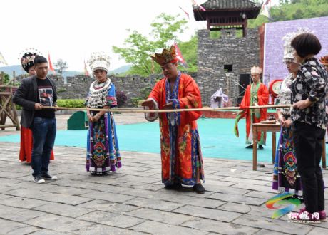 苗王城：體驗(yàn)式旅游助推客流小高峰