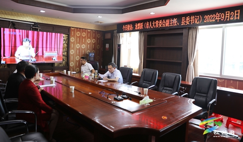 龍群躍“零距離”接訪 傾聽民聲解民憂