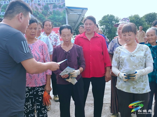 32名省市科技特派員在產(chǎn)業(yè)園“落戶”