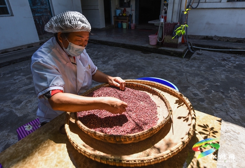 松桃：中秋時(shí)節(jié)月餅香