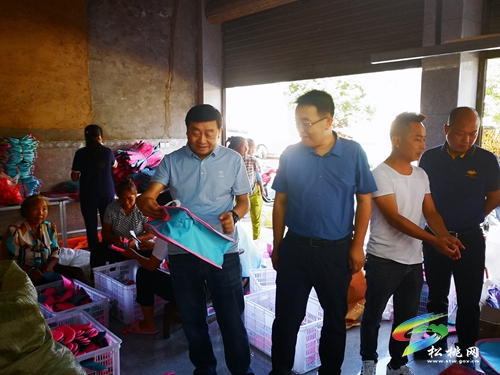 石敏到沙壩河鄉(xiāng)調研