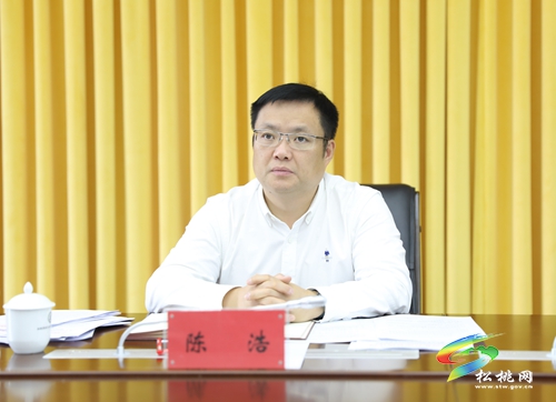 縣委2022年第19次常委會(huì)議召開
