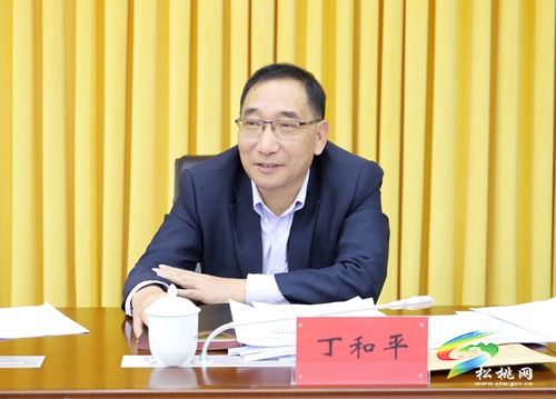 縣委2022年第20次常委會(huì)議召開