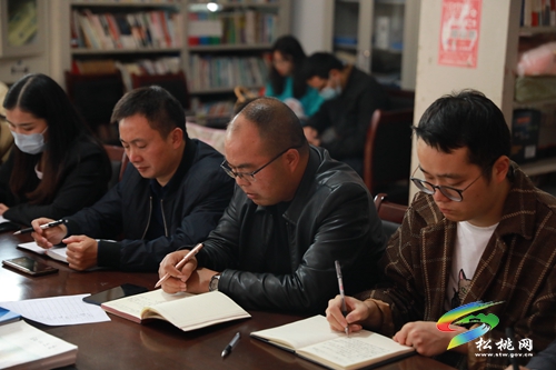 松桃：黨的二十大精神宣講進(jìn)景區(qū)