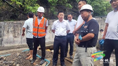 萬釬有到榮鑫渣庫污水處理站等地督導環(huán)保工作