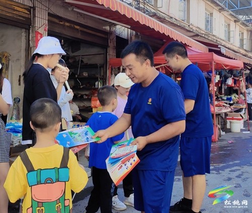 群眾趕集學(xué)防火 消防知識入民心