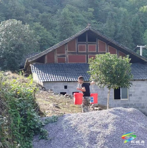 孟溪鎮(zhèn)：酷暑炎熱用水急，消防送水解民憂
