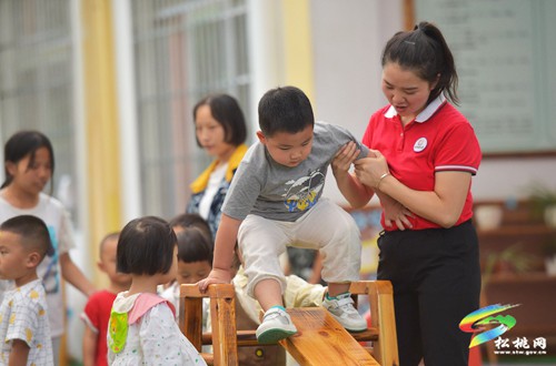 松桃實驗幼兒園：開學(xué)真暖心