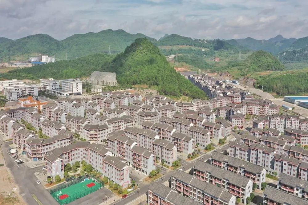 喜迎二十大丨松江兩岸滿目新