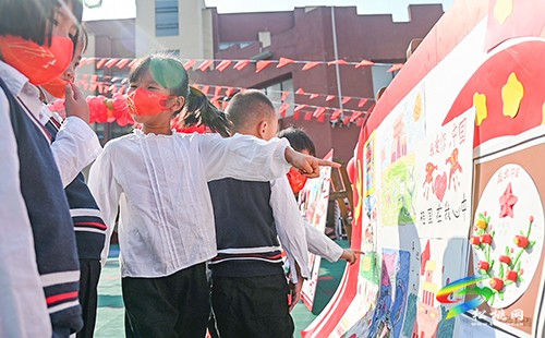 松桃實(shí)驗(yàn)幼兒園開(kāi)展歡慶國(guó)慶節(jié)活動(dòng)