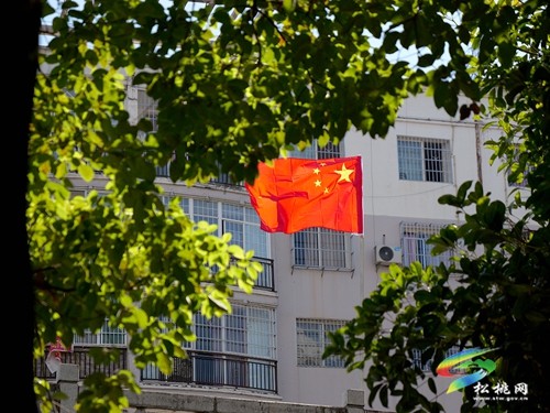 松桃：國慶處處洋溢“中國紅”