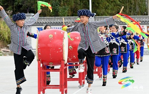 松桃：非遺花鼓慶國慶