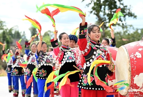 松桃：非遺花鼓慶國慶