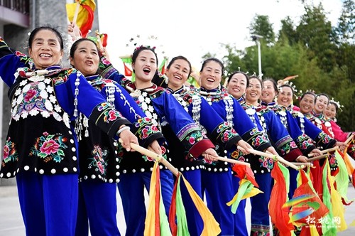 松桃：非遺花鼓慶國慶