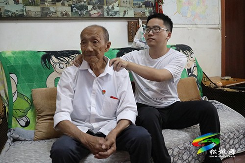 當“國慶”遇上“重陽” 讓愛和陪伴不缺席