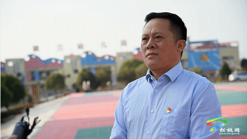松桃教科文衛(wèi)工作者熱議黨的二十大報告