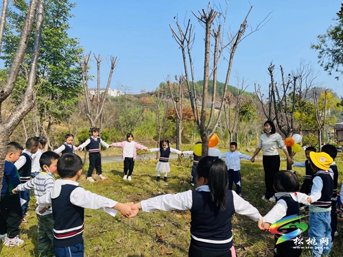 松桃實(shí)驗(yàn)幼兒園開展2022年秋季學(xué)期秋游活動(dòng)