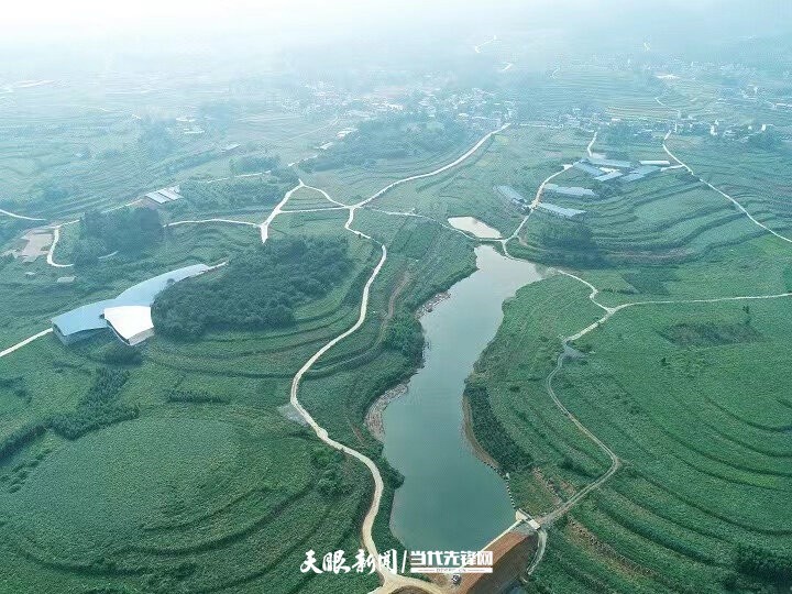 【二十大時(shí)光】松桃自治縣迓駕鎮(zhèn)：黔湘渝一家親 攜手共建促發(fā)展