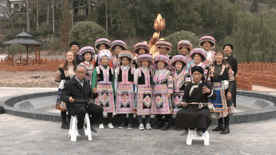 新時代 新征程 新偉業(yè)｜息烽縣鹿窩村：“花燈宣講” 讓黨的二十大精神“飛入尋常百姓家”