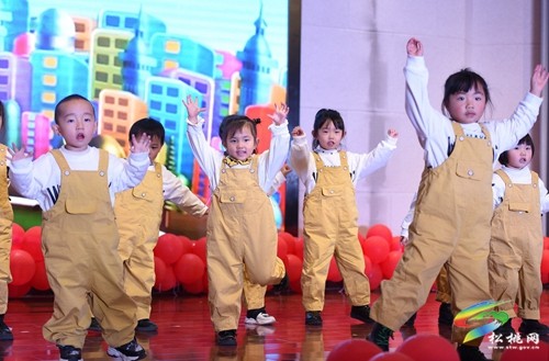 松桃實(shí)驗(yàn)幼兒園：多彩文化 樂享童年