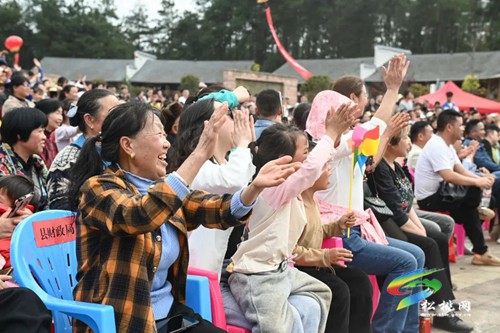 以茶為媒 以茶會友——普覺鎮(zhèn)第三屆采茶節(jié)火熱舉辦