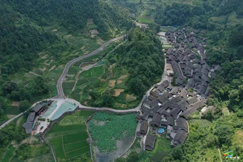 松桃消防大隊(duì)完成傳統(tǒng)村落鄉(xiāng)鎮(zhèn)微型消防站掛牌