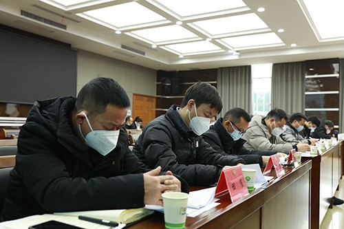 松桃苗族自治縣縣長與政協(xié)委員座談會(huì)召開