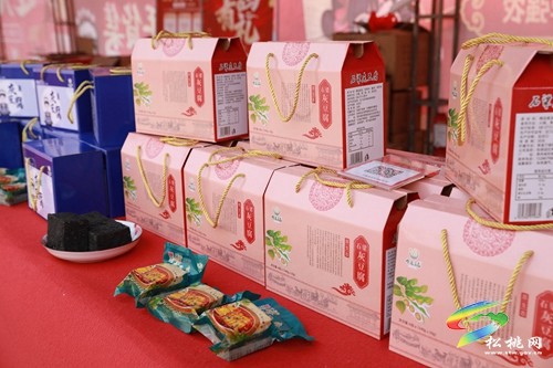 “原味”年貨促消費(fèi) 市場(chǎng)回暖迎新春