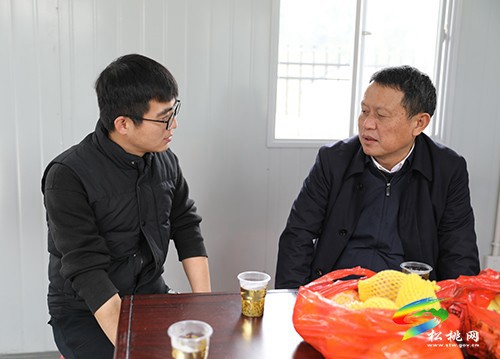 龍群躍走訪慰問困難黨員群眾專家人才和一線執(zhí)勤人員