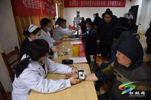 松桃：健康服務(wù)下基層，義診活動暖人心