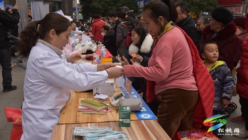 【山海相連?莞銅情深】東莞市衛(wèi)生健康局率隊到松桃調(diào)研指導(dǎo)工作