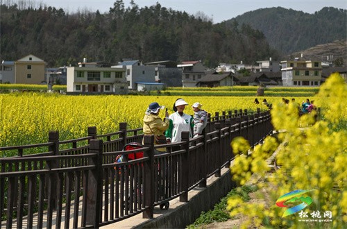 【多彩貴州?花漾中國(guó)】松桃:“農(nóng)旅一體”助振興
