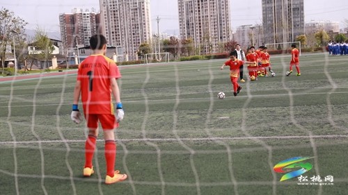 縣第六完小加緊備戰(zhàn)2023年松桃校園足球三級(jí)聯(lián)賽