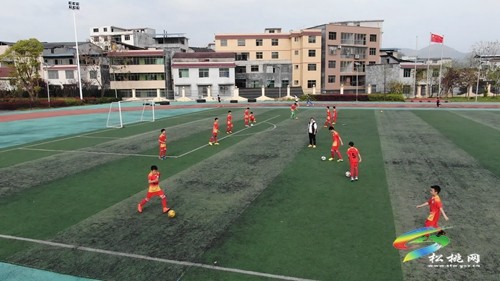 縣第六完小加緊備戰(zhàn)2023年松桃校園足球三級(jí)聯(lián)賽